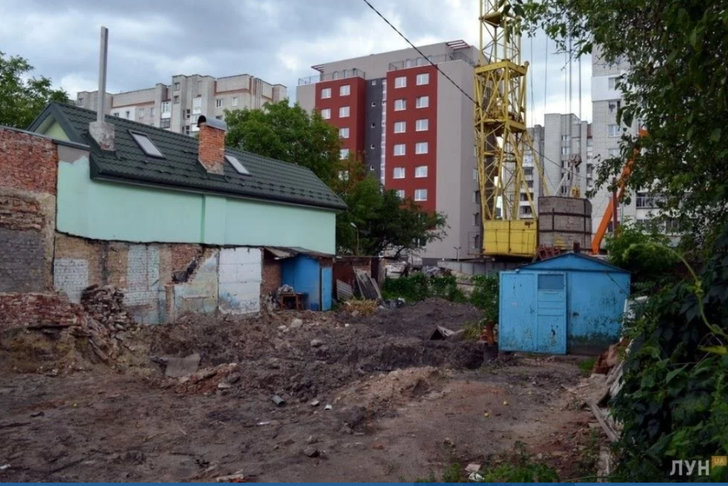 Вигляд на ділянку, де планували незаконне будівництво, з сайту Асоціації Західноукраїнських забудовників