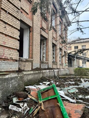 Школа №20 у Краматорську після російського обстрілу (фото Краматорської міськради)