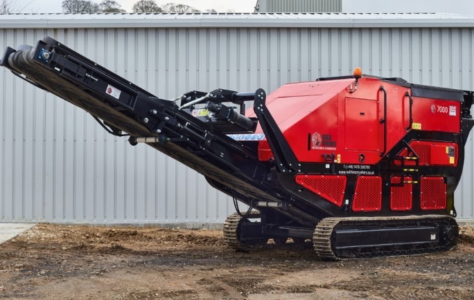 Мобільна щокова дробарка Red Rhino 7000 (фото компанії-виробника Red Rhino Crushers)