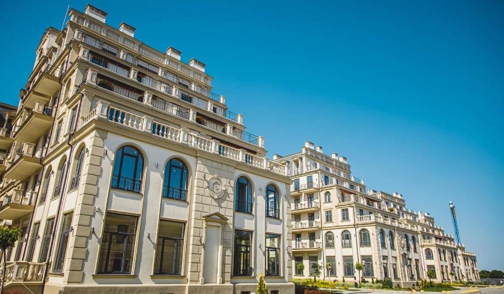 RC Avtorskyi, where the closest relatives of Andrii Sokol bought their apartments. The developer presents the RC as business-class apartments (a photo by Riviera Development)
